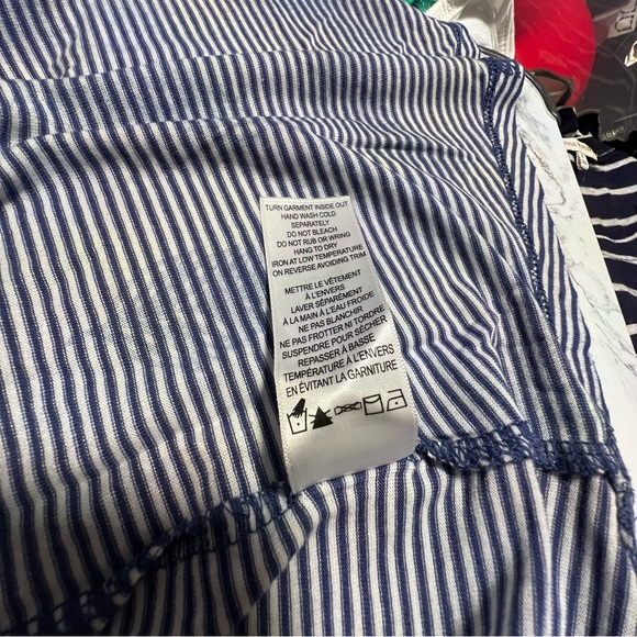 Ricki’s Lace Back T-Shirt. Size Medium. Stripes and Feathers - Picture 4 of 5